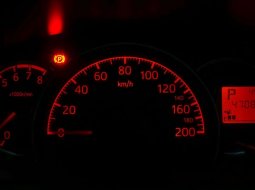 JUAL Daihatsu Ayla 1.2 R Deluxe AT 2019 Orange 9