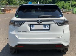 Toyota Harrier 2.0 at 2WD 2014 SUV 6