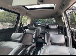 Nissan Elgrand Highway Star 2014 MPV 6