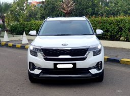 Kia Seltos All New   GT Line 2021 putih km 25 ribuan pajak panjang