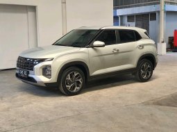 JUAL CEPAT Hyundai Creta Style AT 2022 Silver 3