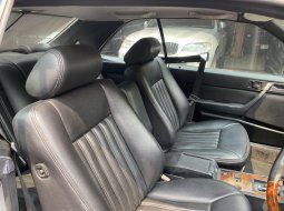 Mercedes-Benz 300CE Automatic 1989 Silver 7