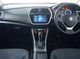 JUAL Suzuki SX4 S-Cross AT 2017 Abu-abu 8