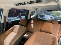 Toyota Sienta Q 2019 Silver 8