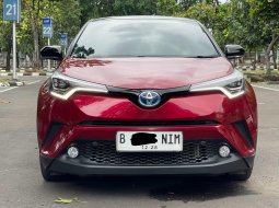 TOYOTA CHR HYBIRD AT 2021 DIJUAL CEPAT TERMURAH