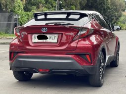 TOYOTA CHR HYBIRD AT 2021 DIJUAL CEPAT TERMURAH 4