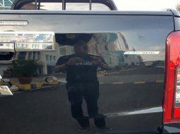 Mitsubishi Triton Ultimate AT Double Cab 4WD hitam diesel 5