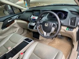 ODYSSEY 2.4 AT  2012 DIJUAL CEPAT TERMURAH 7
