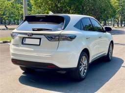 Toyota Harrier 2.0 at 2014 Putih 4