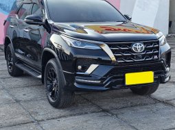 Toyota Fortuner New  4x4 2.8 GR Sport A/T 2023 Hitam 5