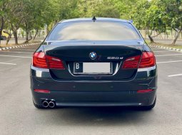 BMW 5 Series 520d 2013 Hitam 5