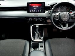 Honda HR-V 1.5 Spesical Edition 2022 hitam se km 23 ribuan 11