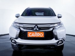 JUAL Mitsubishi Pajero Sport 2.4 Dakar Ultimate 4x2 AT 2017 Putih 2