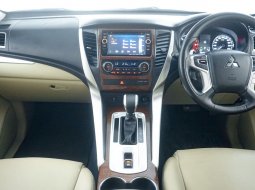 JUAL Mitsubishi Pajero Sport 2.4 Dakar Ultimate 4x2 AT 2017 Putih 8