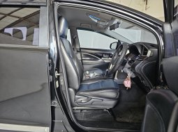Toyota Innova V 2.4 diesel AT ( Matic ) 2020 km 94rban plat jakarta barat 8