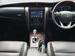 Toyota Fortuner 2.4 VRZ AT 2018 putih km47 ribuan 16