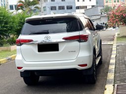 Toyota Fortuner 2.4 VRZ AT 2018 putih km47 ribuan 6