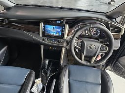 Toyota Innova V 2.4 diesel AT ( Matic ) 2020 km 94rban plat jakarta barat 10