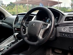Mitsubishi Pajero Sport NewDakar Ultimate 4x4 A/T 2022 hitam diesel 13