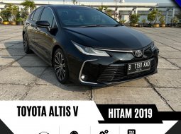 Toyota Corolla Altis V 2019 Sedan