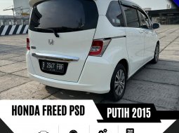 Honda Freed PSD 2015