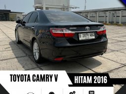 Toyota Camry 2.5 V 2016