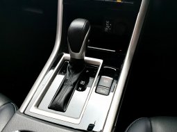 Mitsubishi Xpander Cross NewPremium Package CVT 2023 hitam km 9 ribuan 12