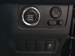 Mitsubishi Xpander Cross NewPremium Package CVT 2023 hitam km 9 ribuan 19