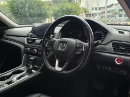 Honda Accord 1.5L 2022 putih km 38 ribuan cash kredit proses bisa dibantu 14