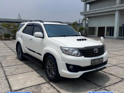 Toyota Fortuner 2.4 TRD AT 2013 10