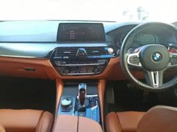 2019 BMW M5 Competition F90 (750N.m) Donington Grey Tangan Satu Km 12 rb Plat B GANJIL Pjk MEI 2025  6