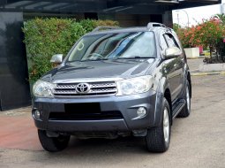 Toyota Fortuner G 2008 manual diesel abu 3