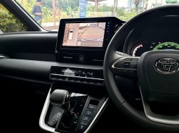 Toyota Voxy CVT 2024 putih km 2 ribuan cash kredit proses bisa dibantu 9