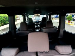 Toyota Voxy CVT 2024 putih km 2 ribuan cash kredit proses bisa dibantu 17