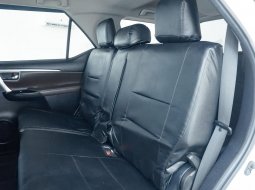 Toyota Fortuner 2.4 VRZ AT 2019 9