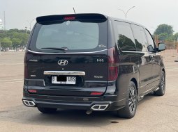 HYUNDAI H1 ROYALE BENSIN AT 2018 DIJUAL CEPAT TERMURAH 6