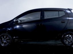 JUAL Daihatsu Ayla 1.0 X MT 2022 Hitam 3