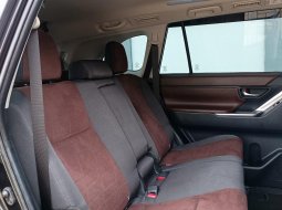 Toyota Innova Zenix V AT 2023 6