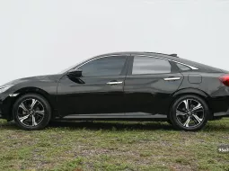 Honda Civic Turbo ES 1.5 AT 2017 - Pajak Panjang - B1995BAG 4