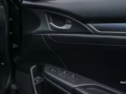 Honda Civic Turbo ES 1.5 AT 2017 - Pajak Panjang - B1995BAG 9