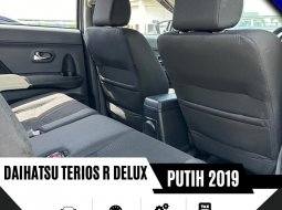 Daihatsu Terios R A/T Deluxe 2019 8