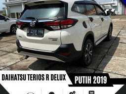 Daihatsu Terios R A/T Deluxe 2019 1