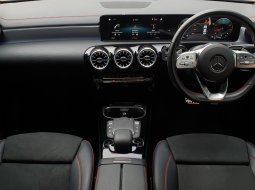 Mercedes-Benz CLA 200 AMG Line 2020 hitam km 18 ribuan cash kredit proses bisa dibantu 15