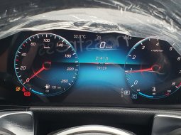 Mercedes-Benz GLB 200 Progressive Line 2021 putih km 29rbn pajak panjang 10