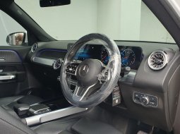 Mercedes-Benz GLB 200 Progressive Line 2021 putih km 29rbn pajak panjang 15