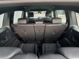 Mercedes-Benz GLB 200 Progressive Line 2021 putih km 29rbn pajak panjang 12