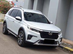Honda BR-V Prestige CVT 2022 matic km 36 ribuan putih 2