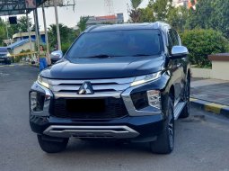 Mitsubishi Pajero Sport NewDakar Ultimate 4x4 A/T 2023 hitam km 22 ribuan sunroof 3