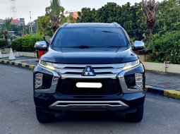 Mitsubishi Pajero Sport NewDakar Ultimate 4x4 A/T 2023 hitam km 22 ribuan sunroof