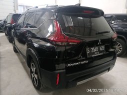 Mitsubishi Xpander Cross Premium Package AT 2021 Hitam 2